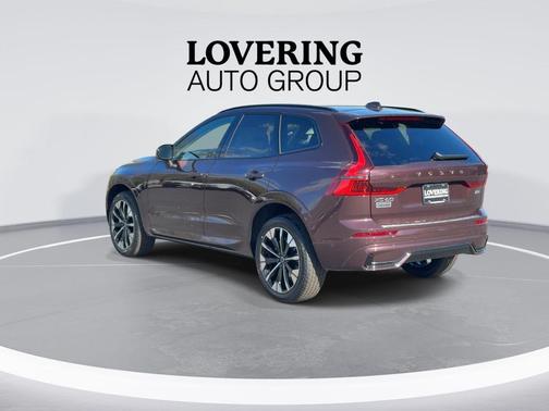 Mulberry Red 2026 Volvo XC60 B5 Ultra