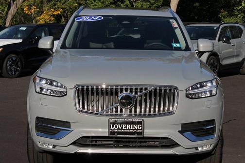 2024 Volvo XC90 B6 Plus Bright Theme 6-Seater