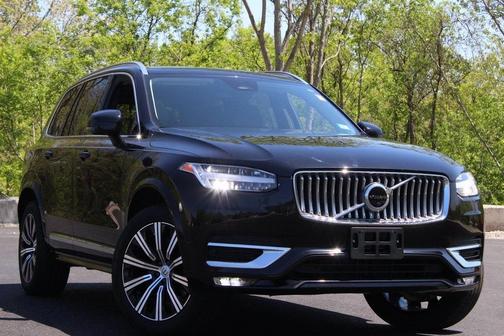 2024 Volvo XC90 B5 Plus Bright Theme