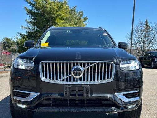 2024 Volvo XC90 B5 Plus Bright Theme