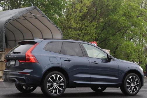 2025 Volvo XC60 B5 Plus