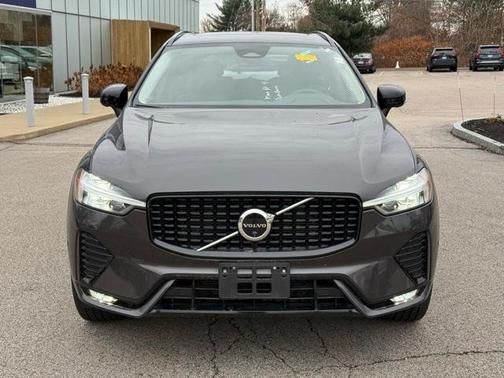 2025 Volvo XC60 B5 Plus