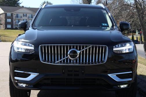 2022 Volvo XC90 T6 Inscription 7 Passenger