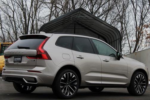 2026 Volvo XC60 B5 Ultra