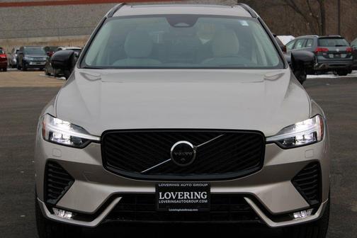 2026 Volvo XC60 B5 Ultra