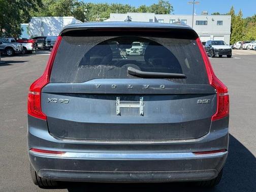 2024 Volvo XC90 B5 Plus Bright Theme