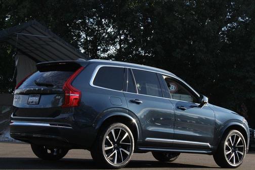 2024 Volvo XC90 B5 Plus Bright Theme