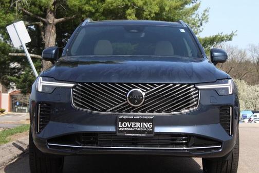 2025 Volvo XC90 Plug-In Hybrid T8 Plus 7-Seater