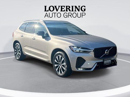Bright 2025 Volvo XC60 B5 Plus