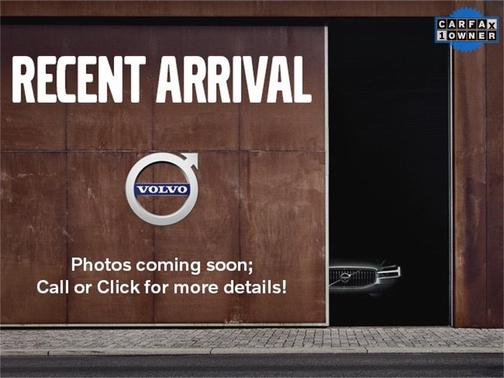 Photo 2 of 4 of 2011 Volvo S40 T5