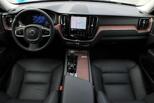 Denim Blue Metallic 2023 Volvo XC60 B5 Plus Bright Theme