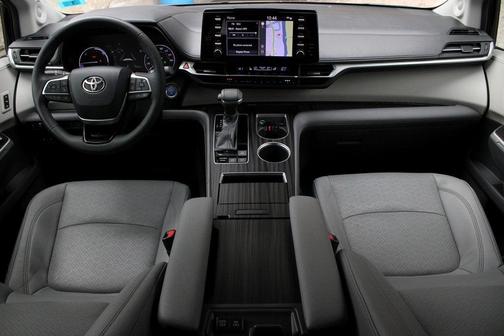 2022 Toyota Sienna Limited