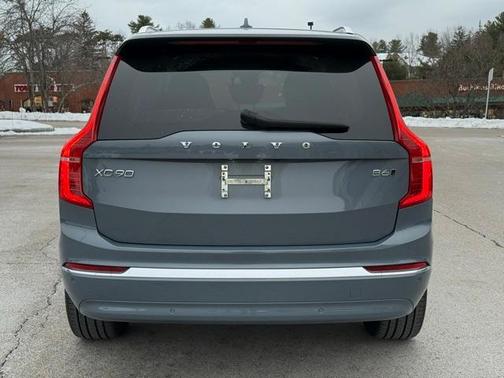 2023 Volvo XC90 B6 Plus 7-Seater