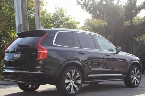2025 Volvo XC90 Plug-In Hybrid T8 Plus 7-Seater