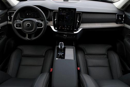 2026 Volvo XC90 B6 Ultra 7-Seater