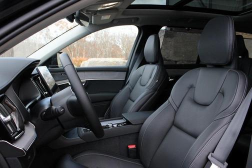 2026 Volvo XC90 B6 Ultra 7-Seater