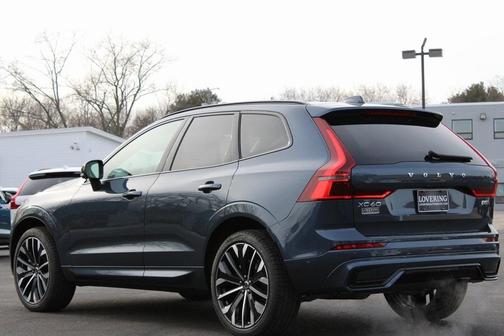 2026 Volvo XC60 B5 Ultra