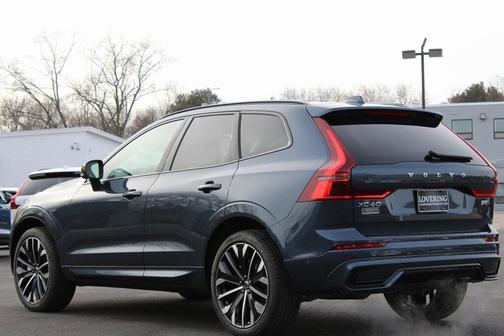 2026 Volvo XC60 B5 Ultra