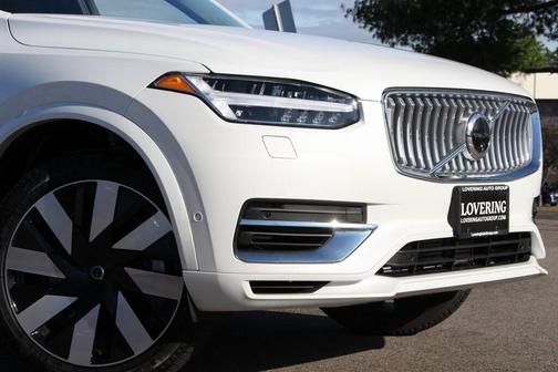 2025 Volvo XC90 Plug-In Hybrid T8 Ultra 6-Seater