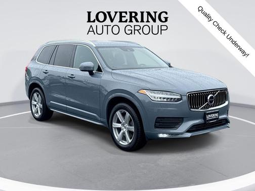 Thunder Gray Metallic 2021 Volvo XC90 T6 Momentum 7 Passenger