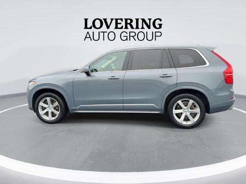 Thunder Gray Metallic 2021 Volvo XC90 T6 Momentum 7 Passenger