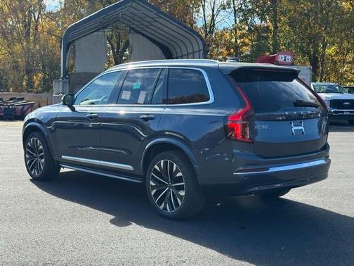 2025 Volvo XC90 B6 Plus 7-Seater