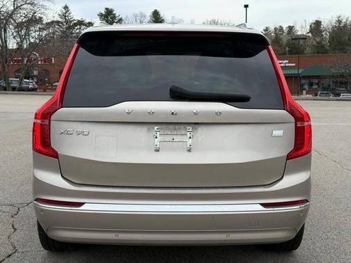 2024 Volvo XC90 Recharge Plug-In Hybrid T8 Plus Bright Theme 7 Passenger