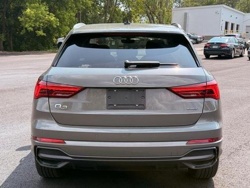 2021 Audi Q3 45 S line Premium