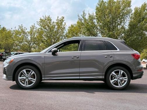 2021 Audi Q3 45 S line Premium