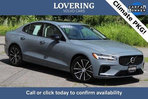 2024 Volvo S60 Recharge Plug-In Hybrid T8 Plus Dark Theme