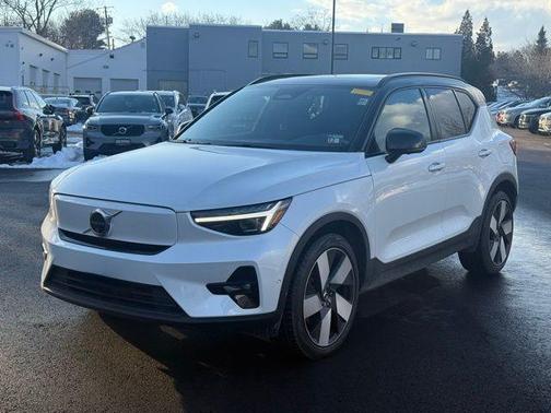 2024 Volvo XC40 Recharge Pure Electric Twin Plus
