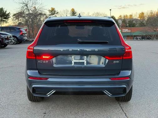 2025 Volvo XC60 B5 Plus