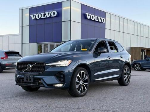 2025 Volvo XC60 B5 Plus