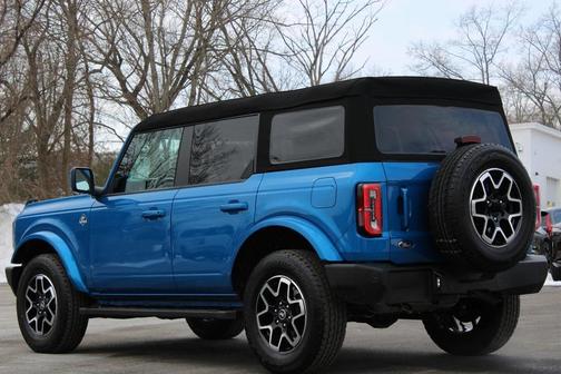 2024 Ford Bronco Outer Banks
