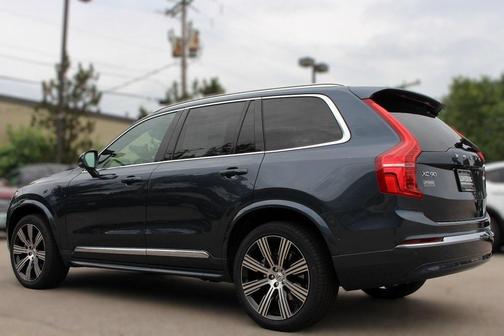 2025 Volvo XC90 Plug-In Hybrid T8 Ultra 7-Seater