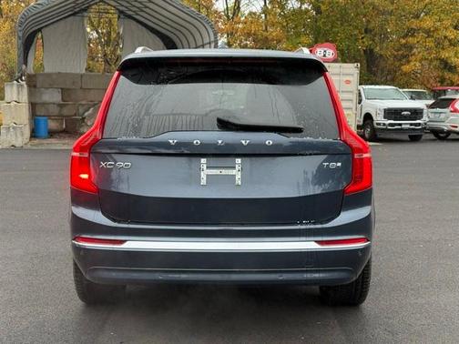 2025 Volvo XC90 Plug-In Hybrid T8 Ultra 7-Seater