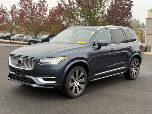 2025 Volvo XC90 Plug-In Hybrid T8 Ultra 7-Seater