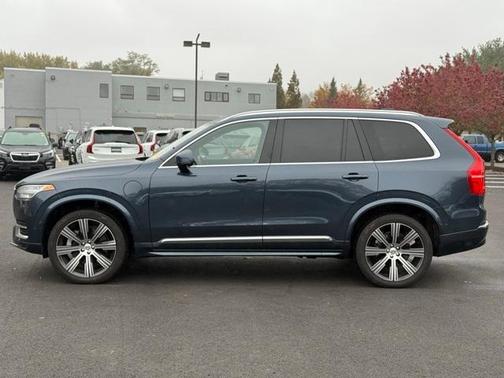 2025 Volvo XC90 Plug-In Hybrid T8 Ultra 7-Seater