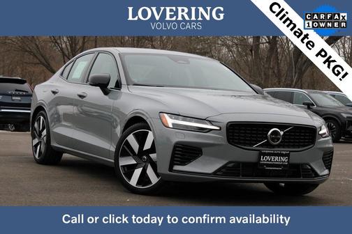 2024 Volvo S60 Recharge Plug-In Hybrid T8 Ultimate Dark Theme