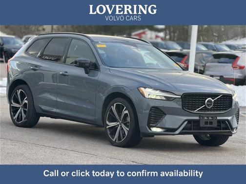2023 Volvo XC60 B5 Ultimate Dark Theme