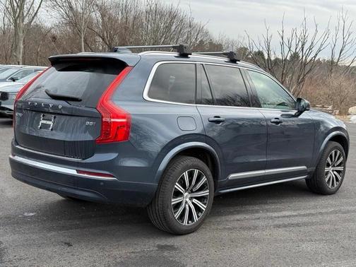 2024 Volvo XC90 B5 Core Bright Theme