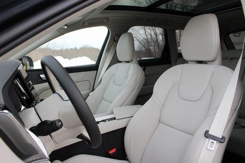 2026 Volvo XC60 Plug-In Hybrid T8 Ultra