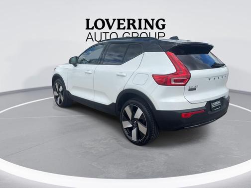 Crystal White Metallic 2023 Volvo XC40 Recharge Pure Electric Twin Ultimate