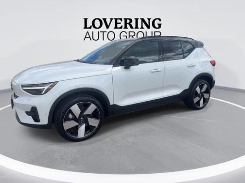 Crystal White Metallic 2023 Volvo XC40 Recharge Pure Electric Twin Ultimate