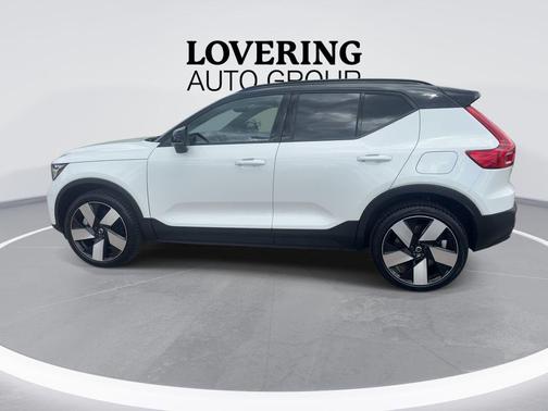 Crystal White Metallic 2023 Volvo XC40 Recharge Pure Electric Twin Ultimate