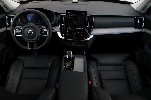 2026 Volvo XC90 B6 Ultra Dark Theme 7-Seater