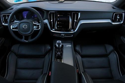 2024 Volvo S60 B5 Plus Black Edition