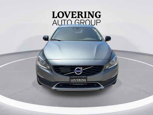 Osmium Gray Metallic 2018 Volvo V60 Cross Country T5