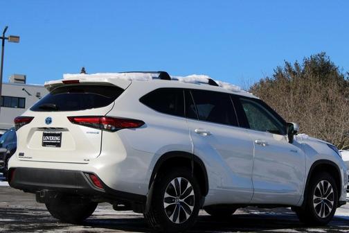 2021 Toyota Highlander Hybrid XLE