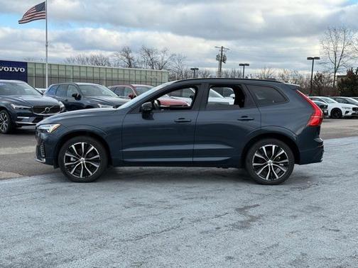 2025 Volvo XC60 B5 Plus